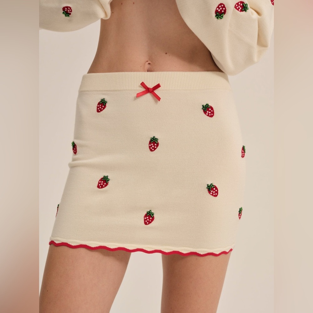 NWT For Love & Lemons Strawberry Jam Mini Skirt